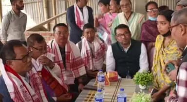 ডিফু: মুখ্যমন্ত্ৰী পাকীপথ নিৰ্মাণ আচানিৰ অধীনত ডিভিএন স্কুল হৈ হাতীগড়ৰ ৩৯নং ৰাষ্ট্ৰীয় ঘাইপথৰ পৰা পথ নিৰ্মাণৰ আধাৰশিলা স্থাপন