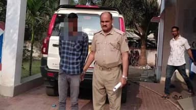 ଏରସମା: ଏରସମା ସରକାରୀ ବିଦେଶୀ ମଦ ଦୋକାନ ଉପରକୁ ବୋମାମାଡ଼ ଘଟଣା ରେ ଜଣେ ଅଭଯୁକ୍ତ କୁ ଗିରଫ କଲା ପୋଲିସ