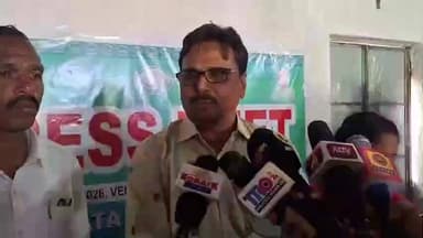 ସୋନପୁର: ସହରର ଏକ ଘୋରେଇ ହୋଟେଲ ଠାରେ ଜିଲ୍ଲା ବିଜେଡ଼ିର ସାମ୍ବାଦିକ ସମ୍ବିଳନୀ ସୂଚନା ଦେଲେ ଜିଲ୍ଲା ସଭାପତି ସୋରାଜ କମ୍ପ