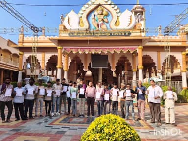 લાઠી: લાઠીના ભુરખીયા ધામે ફૂડ સેફ્ટીનો કડક ચેક: 19 ધંધાર્થીઓને ફૂડ લાઇસન્સ નોંધણી પ્રમાણપત્ર એનાયત