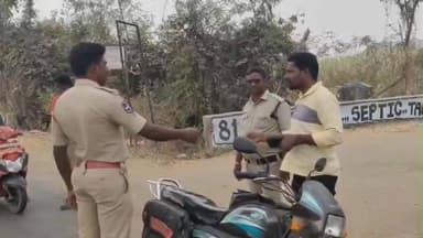 కాగజ్నగర్: ఇస్గాం పోలీస్ స్టేషన్ ఫరిదీలో పోలీసుల వాహనాల తనిఖీలు