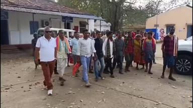 କୋରାପୁଟ ସହର: ଆବାସ ଅର୍ଥ ହଡ଼ପ ଅଭିଯୋଗ ।ହିତାଧିକାରୀ କୋରାପୁଟ ଜିଲ୍ଲାପାଳଙ୍କ ଦ୍ବାରସ୍ଥ ।