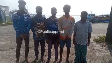 இராமேஸ்வரம்: எல்லை தாண்டி மீன்பிடித்த வழக்கில் கைது செய்யப்பட்ட மூன்று படகு ஓட்டுனருக்கு 6 மாத சிறை தண்டனையுடன் அபராதம்: 9 பேர் நிபந்தனைகளுடன் விடுதலை: