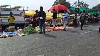 ધાનપુરના ઝાબુ ખાતે હાટ બજારમા સ્પર્શ રક્તપિત્ત જનજાગૃતિ અભિયાન અંતર્ગત પત્રિકા વિતરણ કાર્યક્રમ યોજાઈ