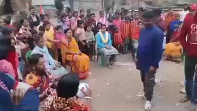 মুরারই ২: পাইকর১ অঞ্চল যুব তৃণমূল কংগ্রেসের পক্ষ থেকে পাইকর গ্রামে খেলা হবে কর্মসূচি বিভিন্ন অনুষ্ঠানের মাধ্যমে অনুষ্ঠিত হল