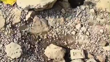 भंडारा: गावच्या अरुंद रस्त्यांवर अवजड वाहनांचा हैदोस; 'जलजीवन'ची वाट लागली