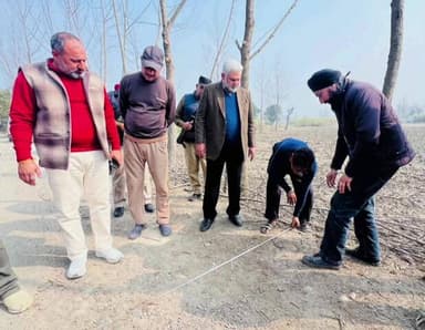 ਪਠਾਨਕੋਟ: ਮੰਤਰੀ ਕਟਾਰੂ ਚੱਕ ਨੇ ਕੋਲੀਆਂ, ਤਾਸ਼ ,ਮਖਣਪੁਰਾ, ਸਿਹੋੜਾ, ਤਾਰਾਗੜ੍ਹ, ਧੋਬੜਾ ਤਾਰਾਗੜ੍ਹ, ਰੋਡ ਦਾ ਅੱਜ ਅਚਾਨਕ ਕੀਤਾ ਨਿਰੀਖਣ।