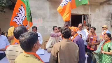 গোপীবল্লভপুর ২: বিধানসভা নির্বাচনের আগে গোপীবল্লভপুর ২ ব্লকের চোরচিতা এলাকা থেকে ৩৪ টি পরিবার তৃণমূল ছেড়ে যোগদান করলেন বিজেপি তে