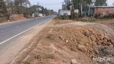 হিলি: হিলিতে সরকারি আইন তুড়ি মেরে কৃষি জমি ভরাট চলছে দেদার