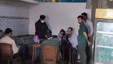 বেলডাঙা ১: NIA তদন্তকারী সংস্থা আজ বেলডাঙ্গার একটি হোটেলে গিয়ে সিসিটিভি ক্যামেরা চেক করেন।