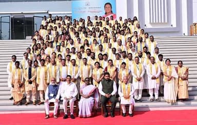 Speaking at the 12th Convocation Ceremony of Fakir Mohan University at Balasore in #Odisha, President #DroupadiMurmu sai...