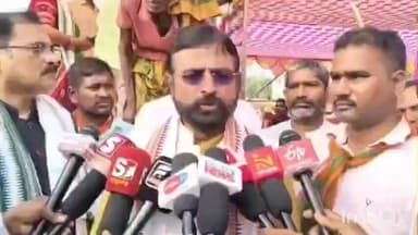 ବେଗୁନିଆ: ବେଗୁନିଆ ମିନି ଷ୍ଟାଡିଅମରେ ଜନ ଜାଗରଣ କାର୍ଯ୍ୟକ୍ରମରେ ରାଜ୍ୟରେ ହେଉନି କଟନୀ ଛଟନୀ କହିଲେ ରାଜ୍ୟ ବିଜେପି କୃଷକ ମୋର୍ଚ୍ଚା ସଭାପତି