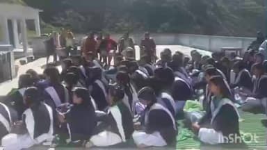 श्रीनगर: पौड़ी पुलिस का जागरूकता अभियान जारी, छात्राओं को महिला सुरक्षा और साइबर अपराधों के प्रति किया गया सचेत