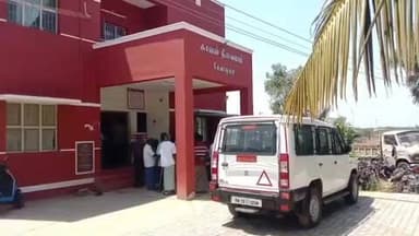 மானூர்: நீதிமன்ற விசாரணைக்கு ஆஜராகாமல் 3 மாதங்களாக தலைமறைவாக இருந்த தேவர் குளத்தை சேர்ந்த பிடியானை எதிரியை கைது செய்த காவல்துறையினர்.