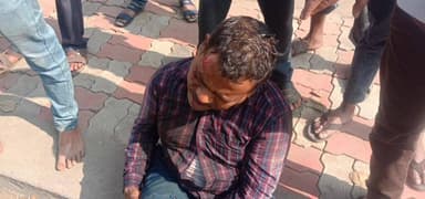 ফরিদপুর দুর্গাপুর: রূপনারায়নপুরের স্টেশন ম্যানেজার মর্মান্তিক পথ দুর্ঘটনায় গুরুতর আহত, ঘটনাটি ঘটেছে ডিএমসি স্টাফ কোয়াটারের বিপরীতে