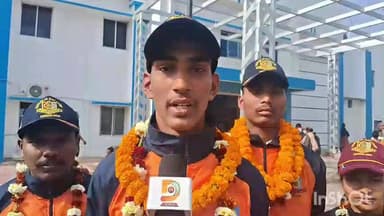 ଟିଟିଲାଗଡ: ଦିଲ୍ଲୀ ଠାରେ ଦେଶର ଗଣତନ୍ତ୍ର ଦିବସ ପ୍ୟାରେଡ଼ରେ ଅଂଶ ଗ୍ରହଣ କରିଥିବା ପ୍ରିନ୍ସ ଶର୍ମା, ଅଧ୍ୟାପକ ନନ୍ଦ କୁମାର ହୋତା, ଅଜୟ ବର୍ମା କହିଲେ