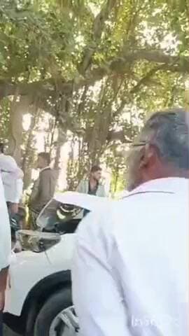 કેશોદ: કેશોદના ચર ગામ પાસે બે ટ્રક વચ્ચે ફોર વ્હીલનો અકસ્માત, પાંચ લોકોનો બચાવ