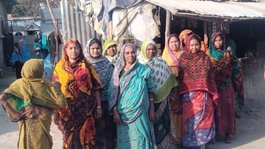 তেহট্ট ১: পশ্চিমবঙ্গ সরকারের বাজেটে লক্ষীর ভান্ডারে টাকা বারানোই খুশি তেহট্ট নওদা পাড়া এলাকা মহিলারা