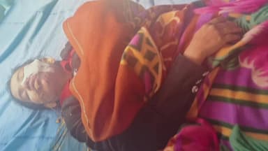 গাজোল: ভুটভুটি ও মোটরবাইকের সংঘর্ষে ছিটকে পড়ে গুরুতর আহত হয় মোটরবাইক আরোহীরা 3 জন,ময়না 12 নং জাতীয় সড়ক এলাকায়