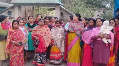 বারাসাত ১: ২০২৬ রাজ্য বাজেটে লক্ষীর ভান্ডারের ভাতা বৃদ্ধি, খুশিতে মিষ্টি বিতরণ দীঘা সরদা পল্লী এলাকায়