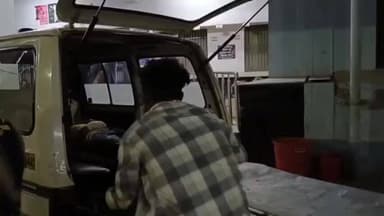 ইংরেজবাজার: একটি বাইকে চারজন! মালদার মানিকচকে ঘটল মর্মান্তিক দুর্ঘটনা