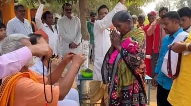 କୁଚିଣ୍ଡା: ସାଲବଗା ଠାରେ ବିଶ୍ଵ ହିନ୍ଦୁ ପରିଷଦ ପକ୍ଷରୁ ଘର ବାହୁଡ଼ା କାର୍ଯ୍ୟକ୍ରମ ଅନୁଷ୍ଠିତ