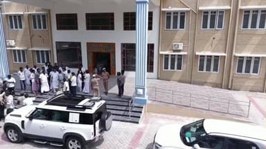 அருப்புக்கோட்டை: மாவட்ட அரசு தலைமை மருத்துவமனை வளாகத்தில் ரூ30 கோடி மதிப்பீட்டில் 217 படுக்கை வசதி கூடிய கட்டிடத்தை வருவாய்துறை அமைச்சர் குத்து விளக்கு ஏற்றி பார்வை