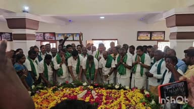 அன்னூர்: வையம்பாளையத்தில் நாராயணசாமி நாயுடு பிறந்தநாளை ஒட்டி முன்னாள் அமைச்சர் வேலுமணி மலர் தூவி மரியாதை