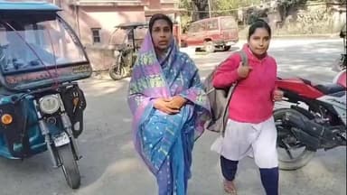 আউশগ্রাম ১: মাধ্যমিক পরীক্ষা চলাকালীন গুসকরায় মৌমাছির হামলা, জখম অভিভাবক ও ট্রাফিক পুলিশ