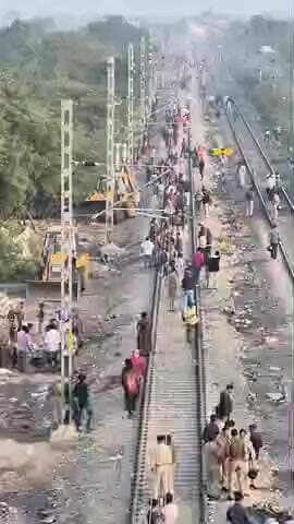 જામનગર શહેર: બાવરી વાસ વિસ્તારમાં ડિમોલિશન, પોલીસનો ચુસ્ત બંદોબસ્ત ગોઠવાયો