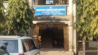 খোয়াই: এক মাস বেতন না পেয়ে সমগ্র শিক্ষার শিক্ষকরা ডেপুটেশন দিল খোয়াই জেলা শিক্ষা আধিকারিককে!