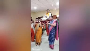 માળીયા હાટીના: માળિયા હાટીનાની 12 વર્ષની હાટી ક્ષત્રિય સમાજની દીકરી ધાર્મિબા લખુભાઈ સિસોદિયાને બીએપીએસ સંસ્થામાં વિદ્વાનનો દરજ્જો મળ્યો