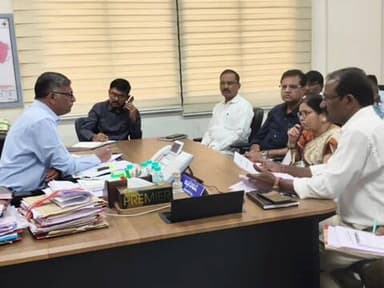 సిద్దిపేట అర్బన్: సిద్దిపేట కలెక్టరేట్ కార్యాలయంలో సీఎం కప్ క్రీడల నిర్వహణపై సమీక్ష నిర్వహించిన జిల్లా అదనపు కలెక్టర్ అబ్దుల్ హమీద్