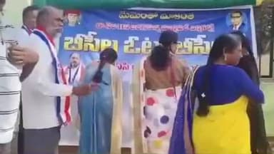 మిర్యాలగూడ: మిర్యాలగూడ పట్టణంలోని బీసీ జేఏసీ ఆధ్వర్యంలో సంతకాల సేకరణ