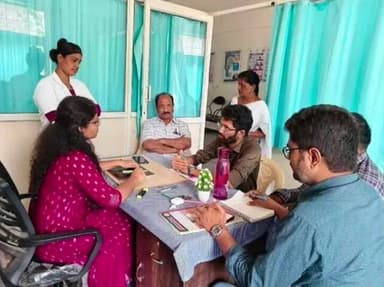 బాన్సువాడ: బాన్సువాడలో బస్తీ దావకానను సందర్శించిన యూనిసెఫ్ బృందం, అంగన్వాడిలో చిన్నపిల్లల ఆరోగ్య పరిస్థితిలు ఆరా తీశారు