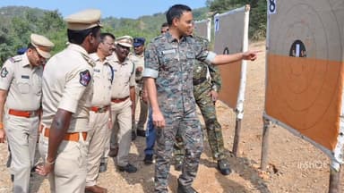 పోలీసులకు ఆయుధాలపై సంపూర్ణ పట్టు అవసరం : ఎస్పీ ధీరజ్