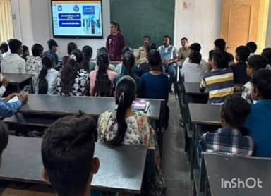 લાઠી: કમળશી હાઇસ્કૂલ અને અકાળા માધ્યમિક શાળામાં સાયબર ક્રાઇમ જાગૃત્તિ કાર્યક્રમનું કરાયું આયોજન