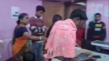 ময়নাগুড়ি: ধূপগুড়িতে মাইক্রো ফাইন্যান্স কেলেঙ্কারি: লোনের কিস্তির টাকা তছরুপ, জাল এনওসি দিয়ে প্রতারণার অভিযোগ