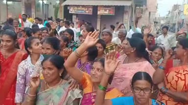 పెద్దపల్లి: 13 కౌన్సిలర్ అభ్యర్థిని గెలిపియాలని పిలుపునిచ్చిన పెద్దపల్లి ఎమ్మెల్యే విజయ రమణారావు