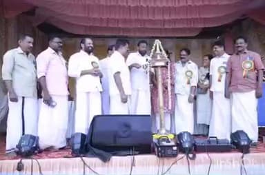 കാർത്തികപ്പള്ളി: മഹാദേവികാട് SNDP ഹൈസ്കൂളിൽ 65-ാമത് വാർഷികവും അവാർഡ് ദാനവും നടത്തി