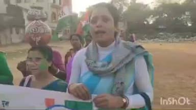 সারেঙ্গা: লক্ষ্মীর ভাণ্ডারে ৫০০ টাকা বৃদ্ধি: সারেঙ্গা বাজারে সবুজ আবিরে উচ্ছ্বাসের মিছিল মহিলা তৃণমূলের