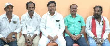 కొత్తగూడెం: కొత్తగూడెం ఆత్మ కమిటీ చైర్మన్ బత్తుల వీరయ్య తన పదవికి,BRS పార్టీ సభ్యత్వానికి రాజీనామా