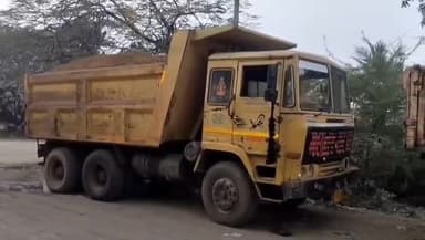 ઘોઘા: ઘોઘા તાબેના ભૂતેશ્વર ગામ પાસેથી ગેરકાયદેસર રેતી ભરેલ ડમ્પરને ભાવનગર ખાણ ખનીજ વિભાગ દ્વારા ઝડપી લઇ કાયદેસરની કાર્ય વાહી