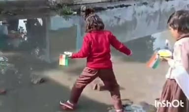 आगरा: दौरेठा गांव-1 में जल भराव से जनजीवन और पढ़ाई दोनों बेहाल, ग्रामीणों के लिए बनी बड़ी समस्या #jansamasya