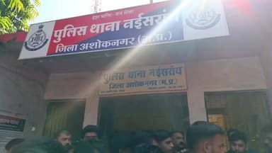 नईसराय: पंचबावड़ी गांव में भगवान श्री राम के खिलाफ अमर्यादित टिप्पणी, लोगों ने थाने में दिया ज्ञापन