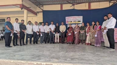 બોરસદ: ઝારોલા હાઇસ્કુલ આણંદ જિલ્લામાં સર્વ શ્રેષ્ઠ શાળા તરીકે પસંદ થઈ. શાળાના શિક્ષિકા કૃતિકાબેન જિલ્લાના શ્રેષ્ઠ ઇનોવેટિવ ટીચર