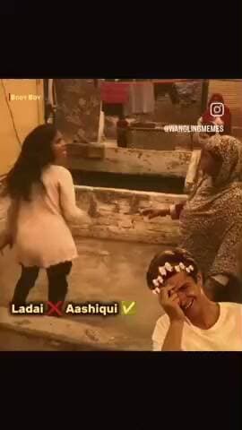 ऐसा झगड़ा पहली बार देखा होगा या वीडियो सोशल मीडिया पर बहुत तेजी से वायरल हो रहा है