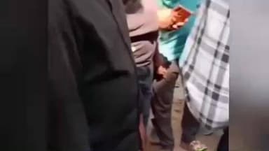 ତିର୍ତ୍ତୋଲ: ରାହାମା ବ୍ୟାଙ୍କ ନିକଟରେ ମହିଳା ଙ୍କ ଠାରୁ ଟଙ୍କା ଲୁଟ କରି ଯାଉଥିବା ସମୟରେ, ଅଭିଯୁକ୍ତ କୁ ସ୍ଥାନୀୟ ଲୋକେ କାବୁକରିଥିବା ଭିଡ଼ିଓ ଏବେ ସୋସିଆଲ