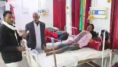 महोबा: बेरी गांव में शादी समारोह में आए युवक की बेरहमी से पिटाई, छेड़खानी के आरोप में गांव में घसीटा गया