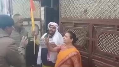 हाथरस: आगरा रोड शहीद पार्क से राष्ट्रीय सवर्ण परिषद की UGC व SC/ST एक्ट के विरोध में दिल्ली तक पदयात्रा पर रोक